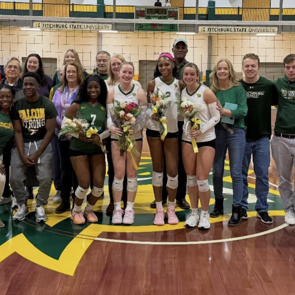 Photo of womens volleyball team