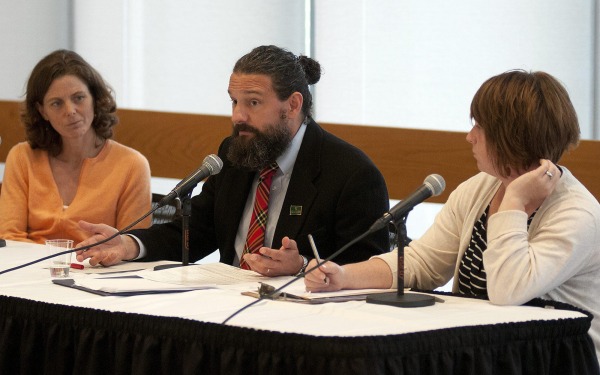 Faculty give a talk on campus history