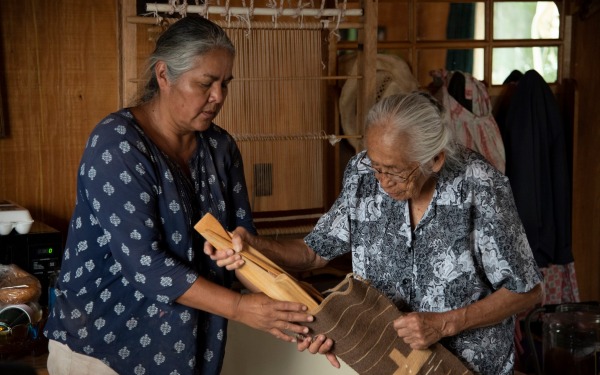 Scene from documentary Irene Clark: Master Navajo Weaver