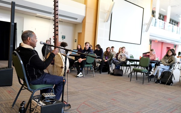 Kora a Western African stringed instrument performance in main lounge