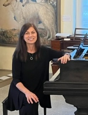 Jane Fiske at the piano