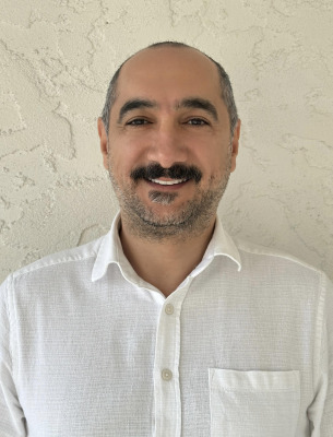 Adem Elveren headshot