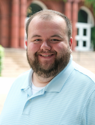 Headshot of Alex Cochran SU SUCCESS coach.
