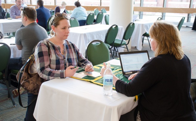 Shelby Cota advising student