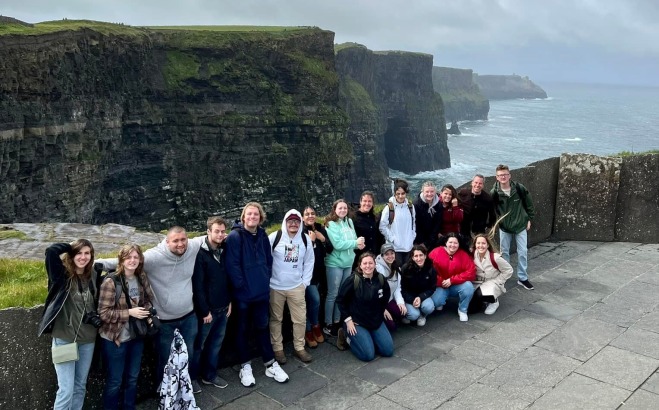 Students in Ireland on faculty led study abroad