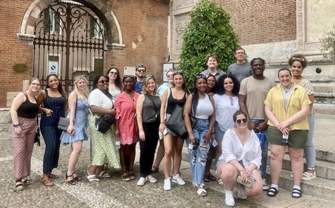Students studying abroad in Verona Italy