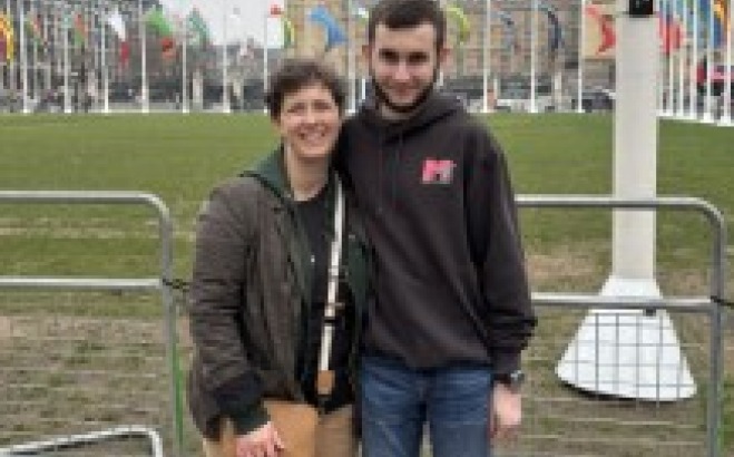 Gabriel Toomey ACT tutor in UK at Big Ben with woman