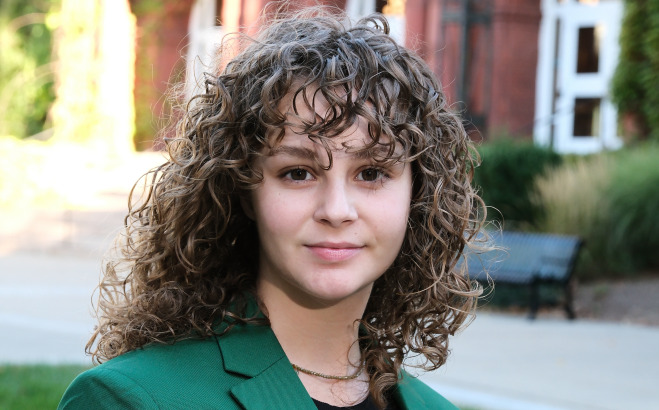 Headshot of Lillian Maxwell Presidential Ambassador.
