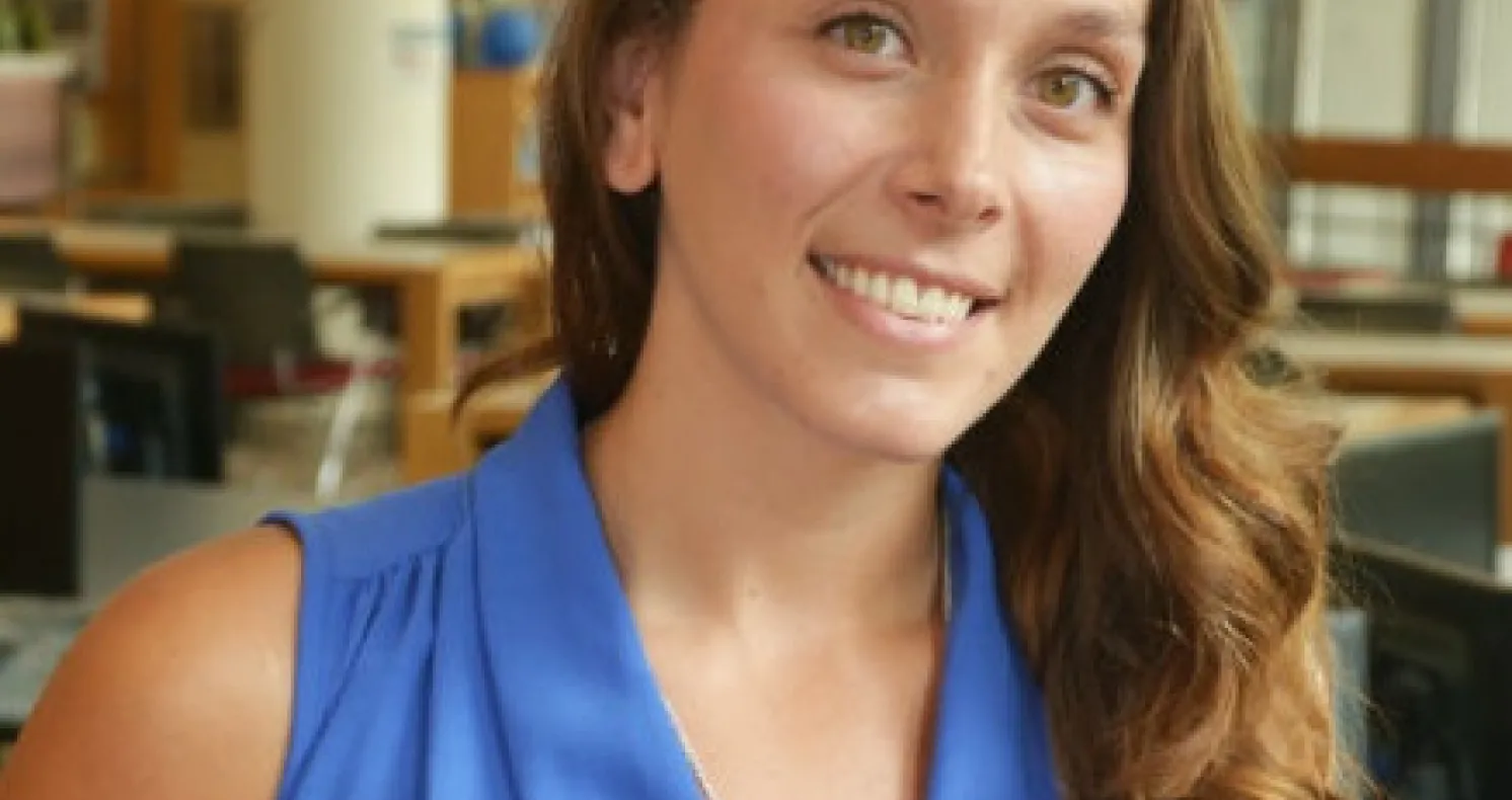Headshot of Renee Fratantonio in the library