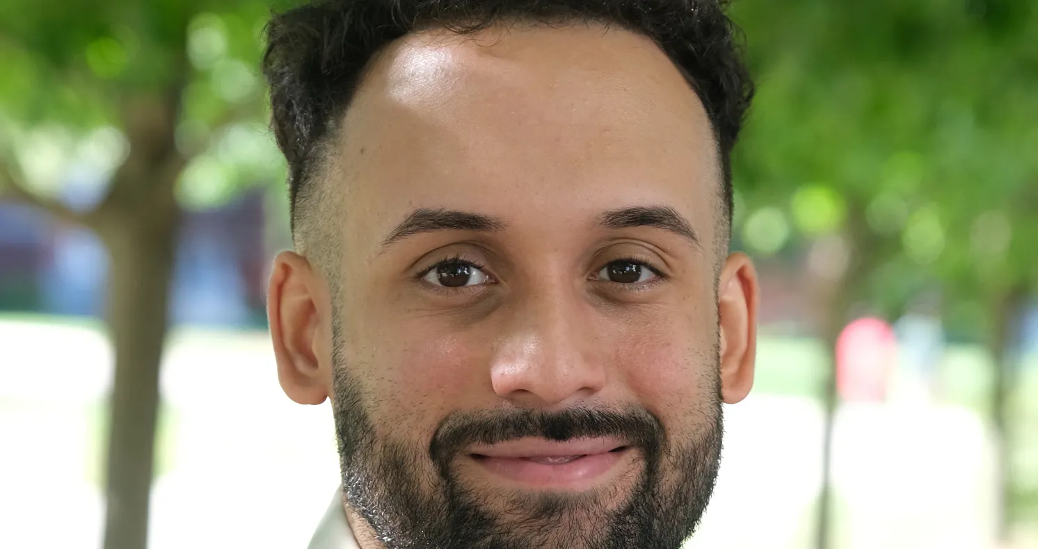 Head shot of Eliezer Rivera from Admissions outside