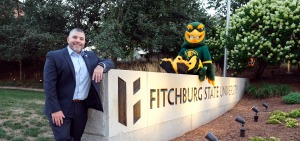 Alumni Jason Polonsky with Freddy the mascot