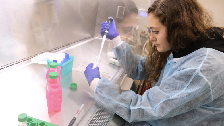 Student Stephanie Pelletier in laboratory doing research