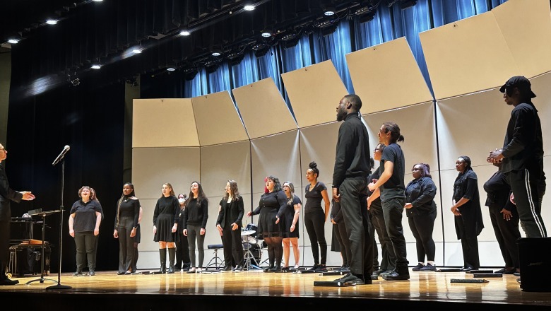 Photo of choir in performance