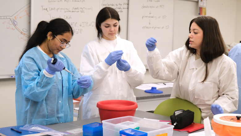 Students in genetics lab January 2024