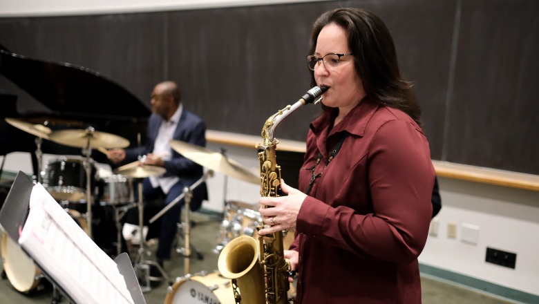 Music area faculty recital Amy McGlothlin playing instrument