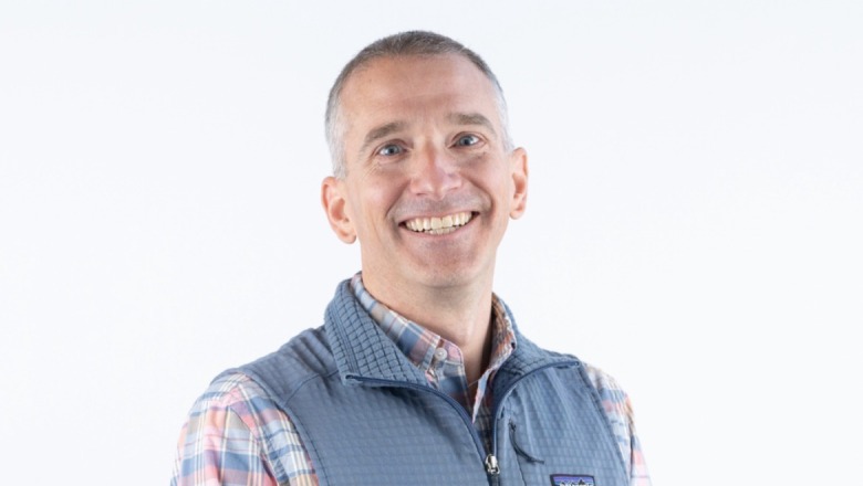 Adjunct instructor Craig Sheil wins MassCUE Pathfinder award