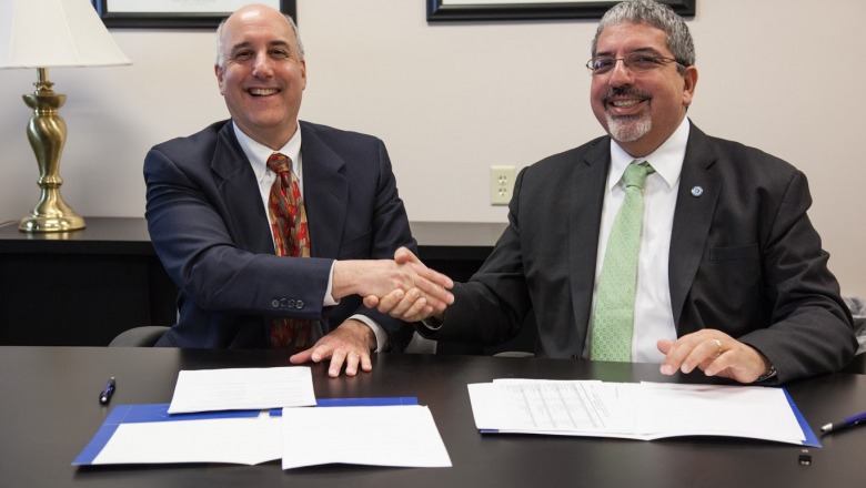 New agreement opens pathways for deaf studies and American Sign Language New agreement opens pathways for deaf studies and American Sign Language