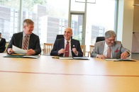 Signing of agreement with university and city leaders for educational pathways