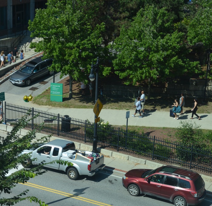 Ariel view of cars during move in on campus