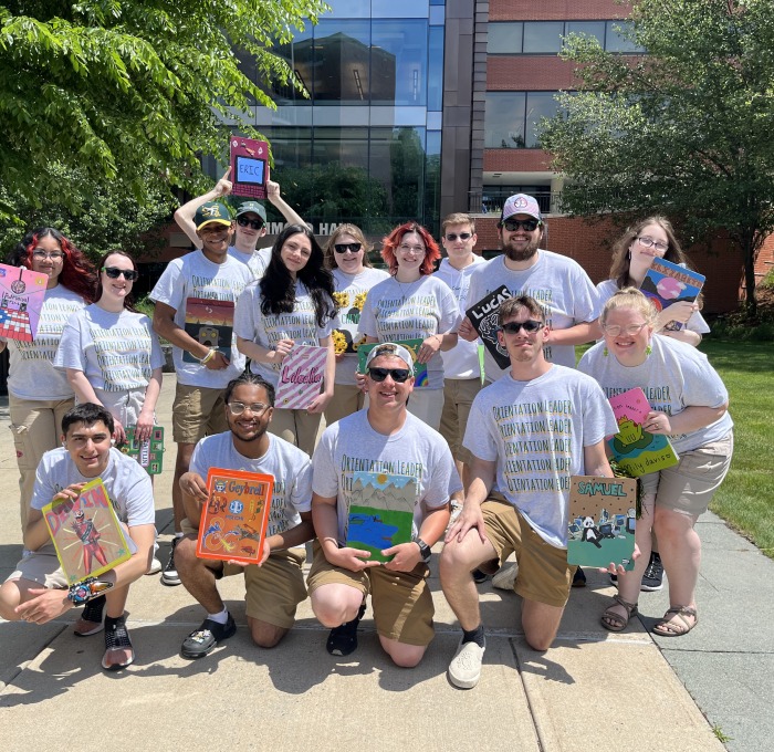 Summer orientation leaders outside of Hammond