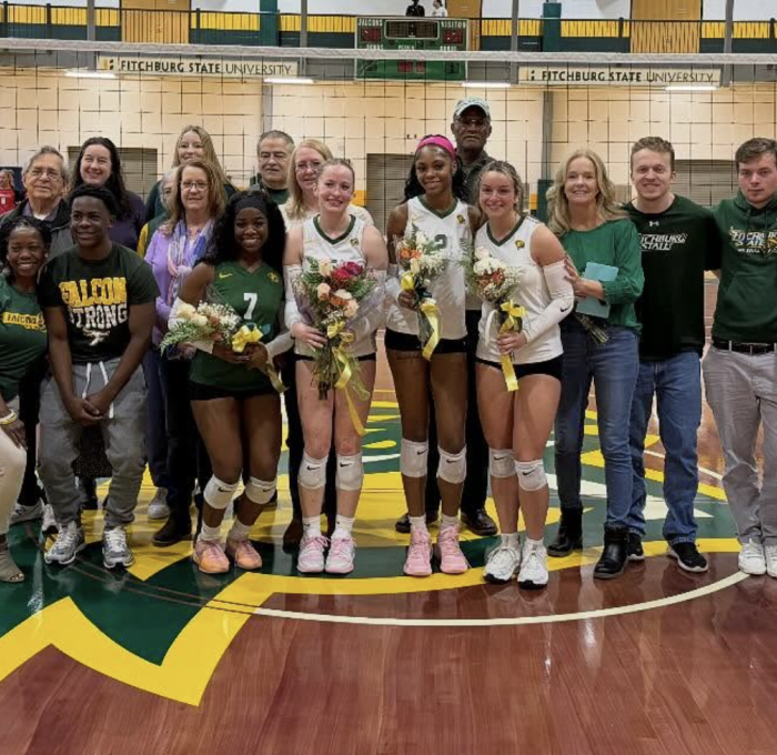 Photo of womens volleyball team