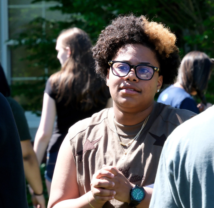 Students at orientation on quad.