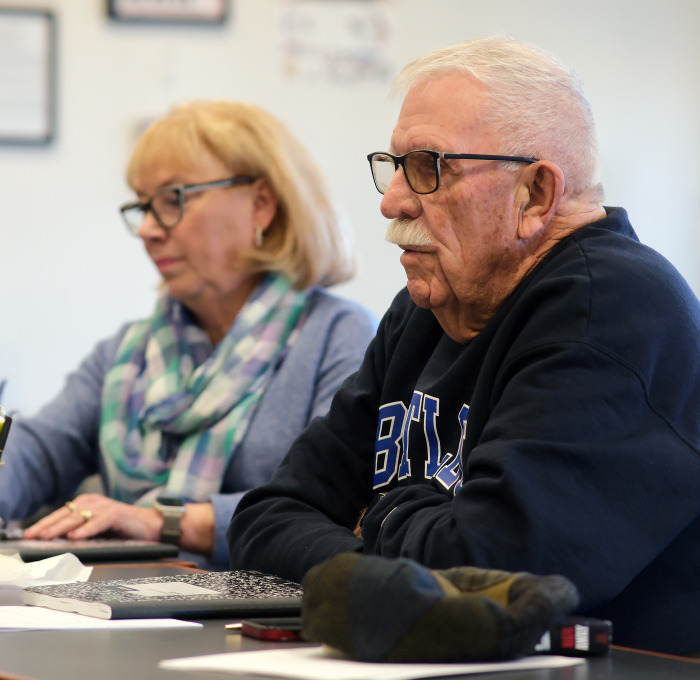 Male and female seniors in an ALFA classroom.