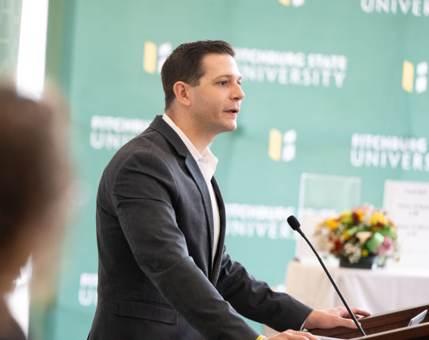 Michael Kushmerek speaks at 2023 Alumni Awards