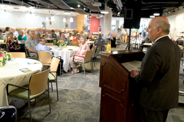 President Lapidus speaks during ALFA 20th anniversary