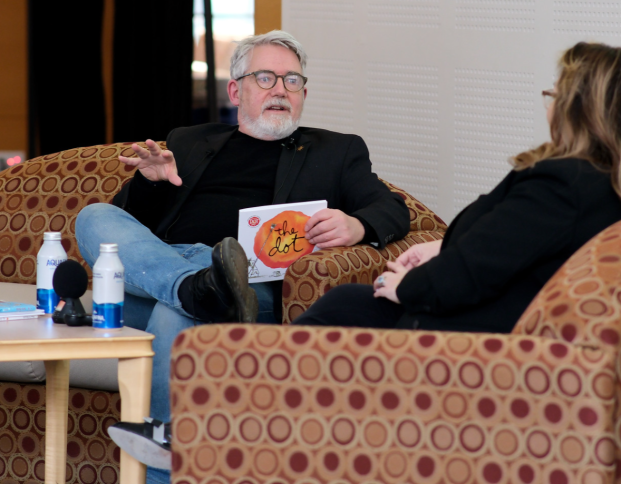 Peter H Reynolds and President Hodge discuss his work in Hammond Hall discussion March 2025