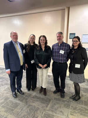 Students win Moot Court with Paul Weizer and President Hodge