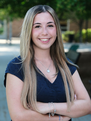 Headshot of Natalie Mollica from Admissions outside.